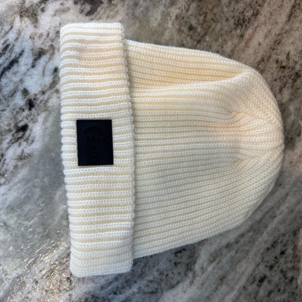 Active USA Cream Knit Beanie